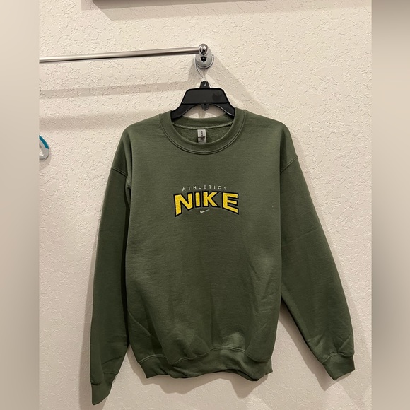 Athletics Olive Sweatshirt - Picture 4 of 4